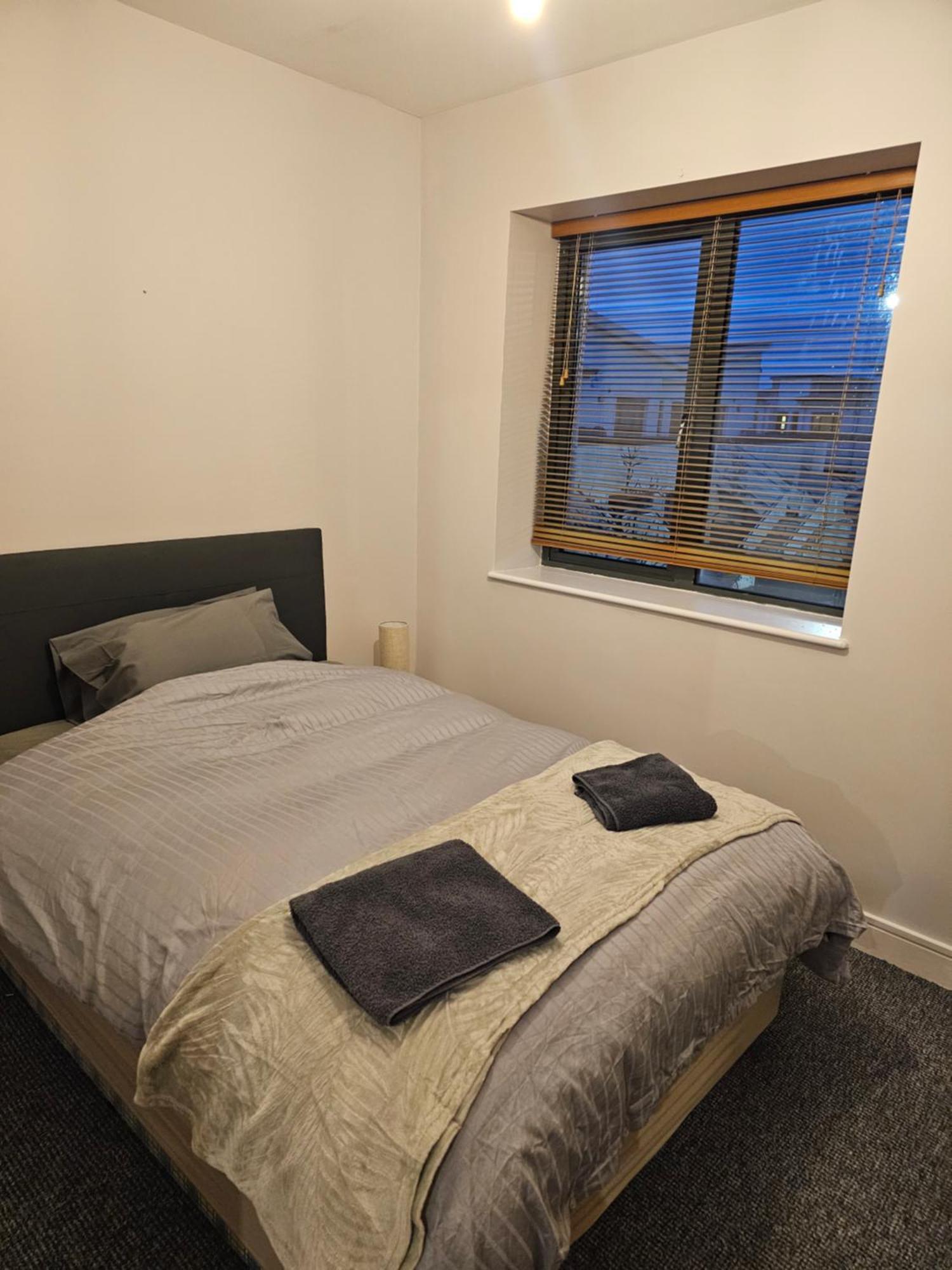 Cozy 2 Bedroom Apartment キルケニー エクステリア 写真