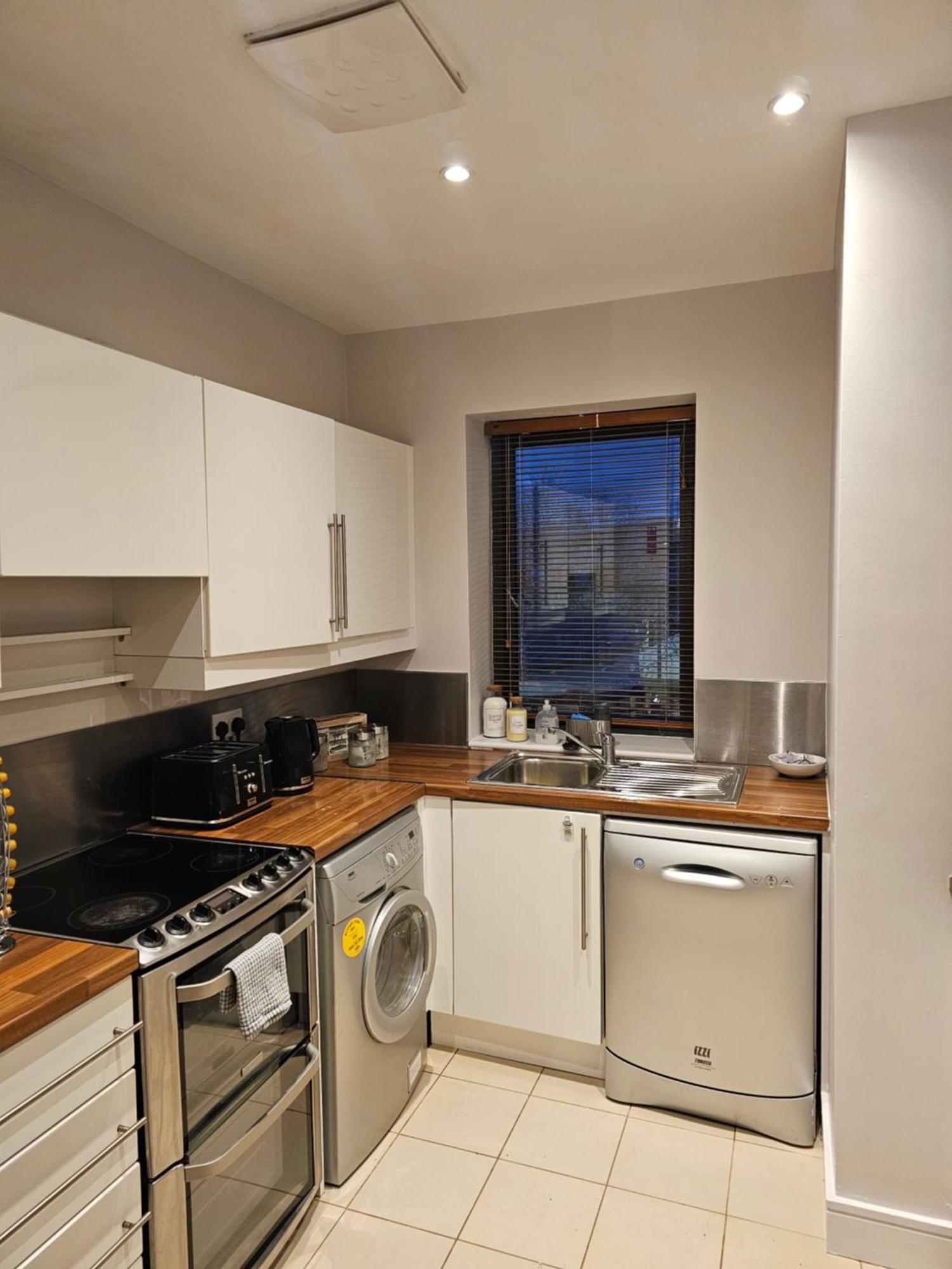 Cozy 2 Bedroom Apartment キルケニー エクステリア 写真