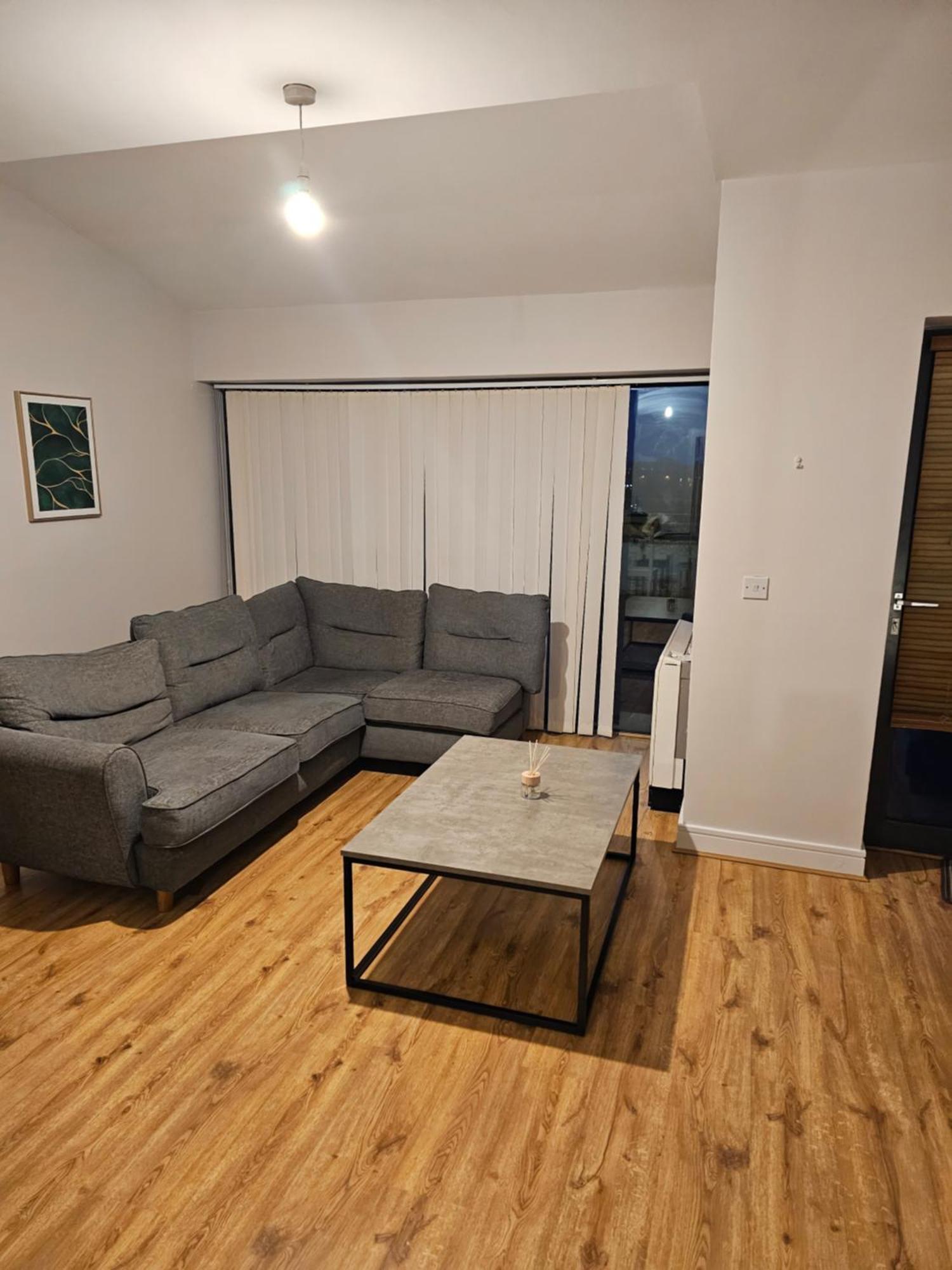 Cozy 2 Bedroom Apartment キルケニー エクステリア 写真