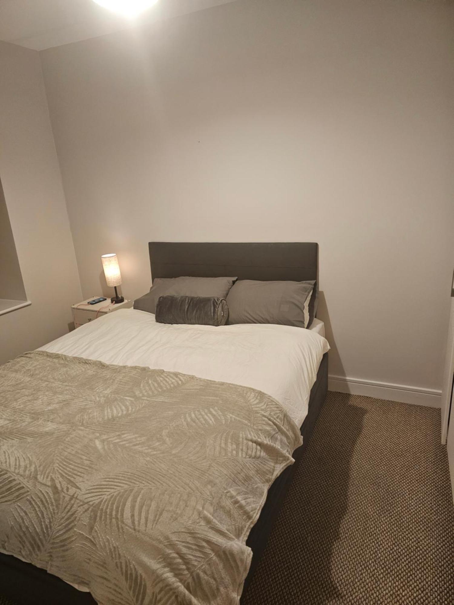 Cozy 2 Bedroom Apartment キルケニー エクステリア 写真